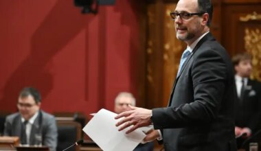 Quebec to extend religious symbols ban, outlaw university prayer rooms in new bill
