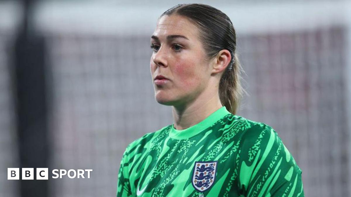 Mary Earps playing for England