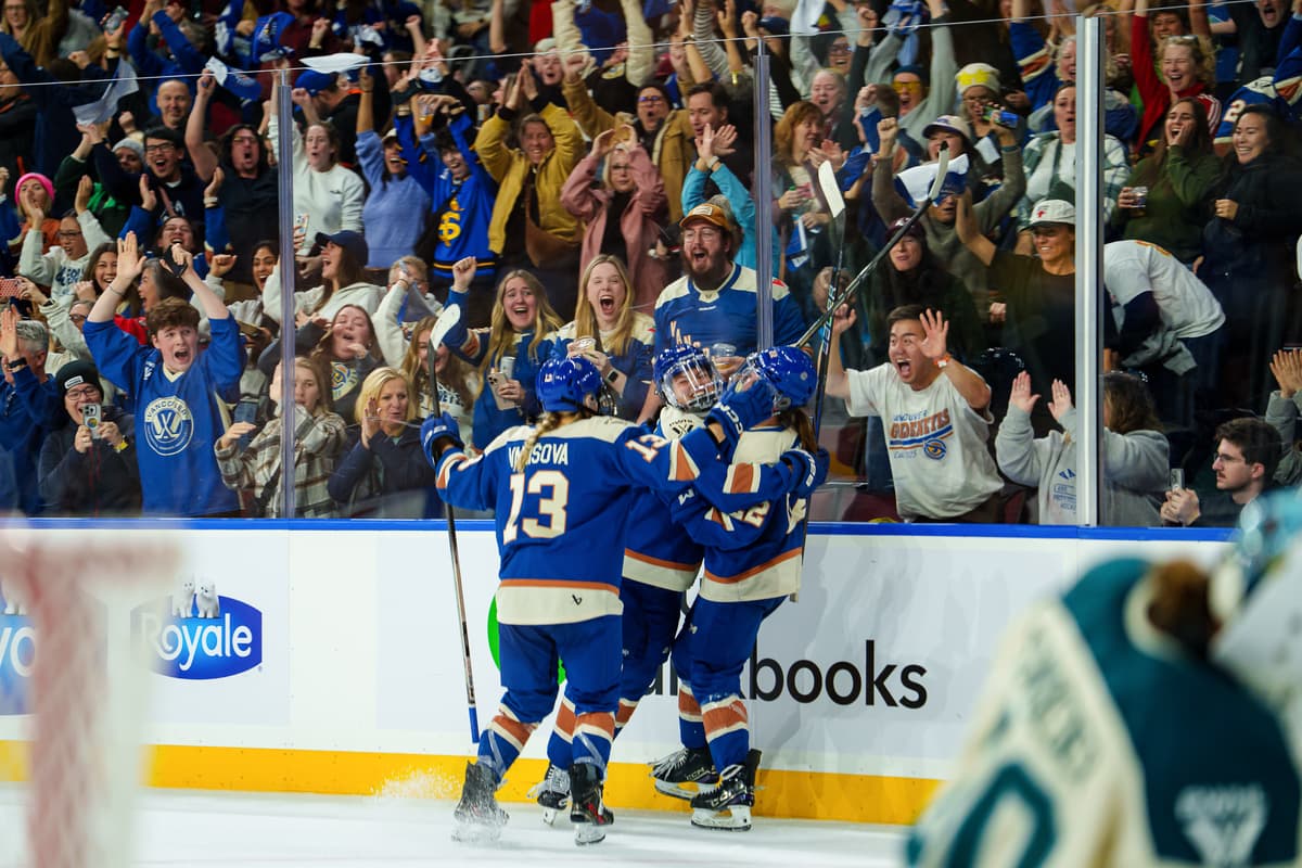 Goldeneyes make history with 4-3 overtime win in inaugural game at Pacific Coliseum
