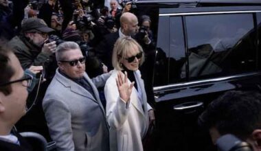 Trump asks Supreme Court to throw out E Jean Carroll verdict