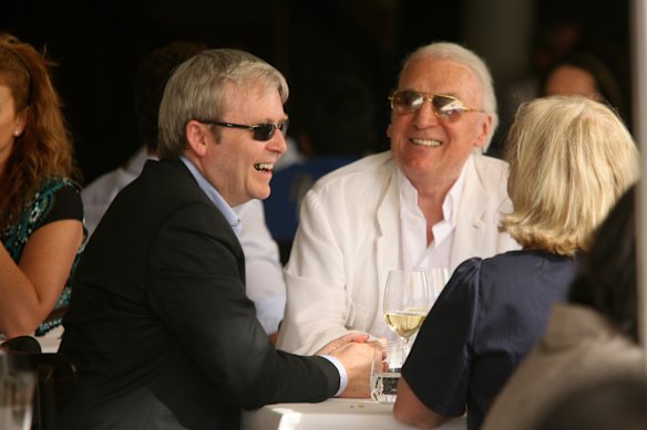 John Laws having lunch with Kevin Rudd at Otto Ristorante in 2007. 