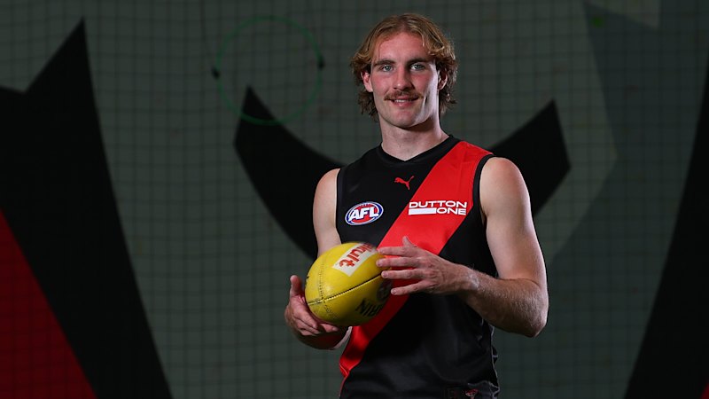 Essendon Bombers draftees Sullivan Robey, Dyson Sharp and Jacob Farrow eye Hawthorn Hawks blockbuster alongside Zach Merrett