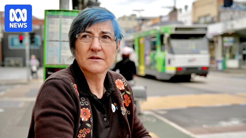 Melbourne's tram network again fails to meet national accessibility standards