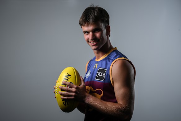 New Lion Daniel Annable.