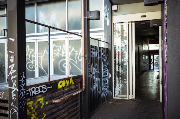 The pedestrian alleyway adjacent to the site of the proposed new McDonald’s at 323 High Street.