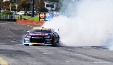 Finals Race: Grand Final field set, Payne, Waters bow out in dramatic clash - Supercars
