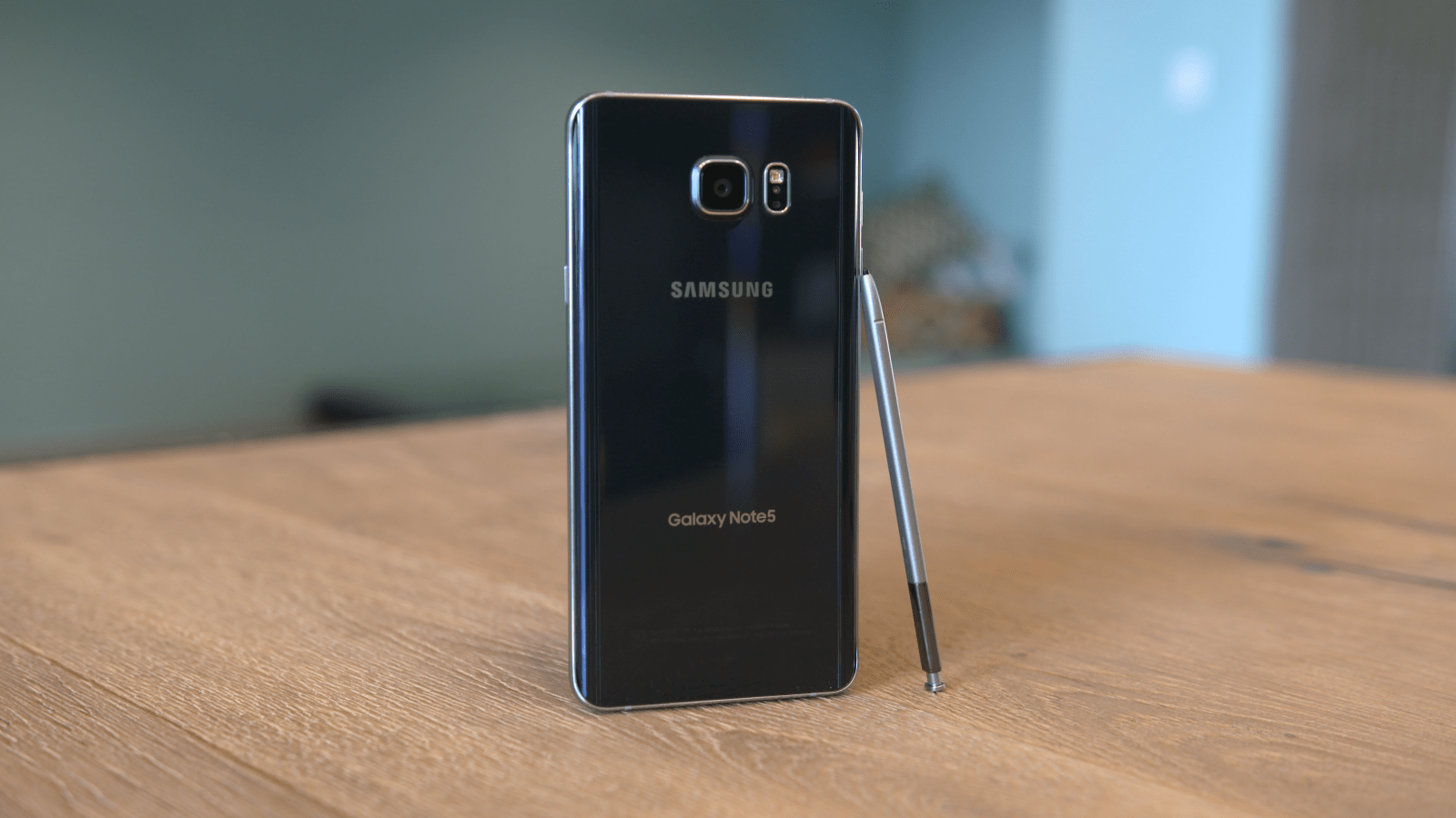 An unsupported Galaxy phone linked to death in Australia