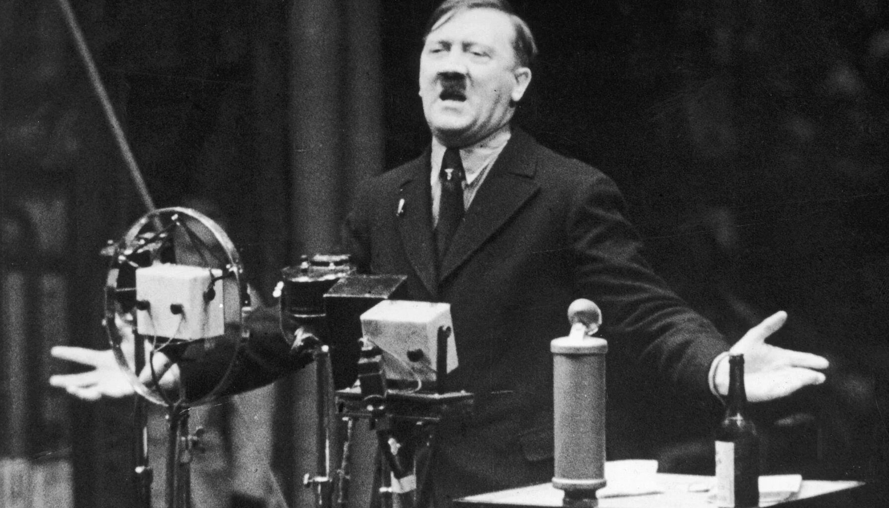 Groundbreaking analysis of Hitler’s DNA finds genetic disorder but no Jewish ancestry