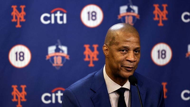 Trump pardons MLB great Darryl Strawberry on 1995 tax evasion charge
