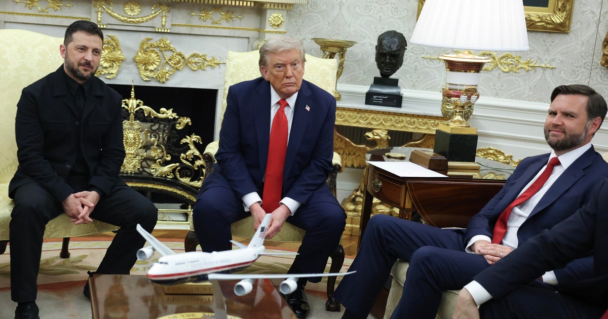 U.S., Ukrainian officials discussing bringing Zelenskyy to U.S., sources say