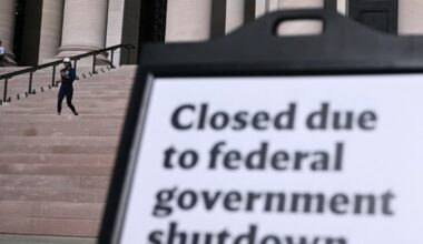 As they miss paychecks, furloughed federal workers are taking out bank loans to help pay the bills