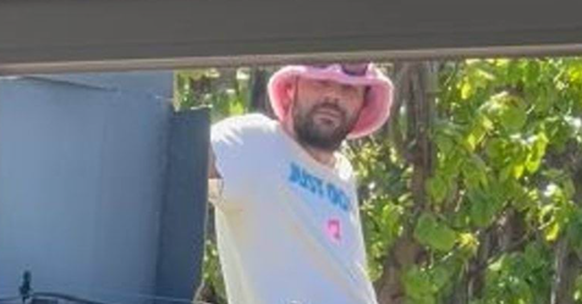 Police hunt creep who performed lewd act in woman's window