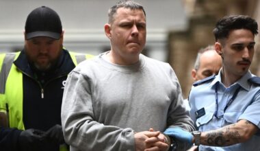 Father found guilty of murder over son's stolen wallet