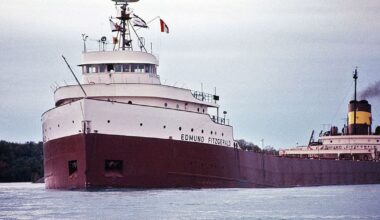 Today in History - November 10: Did rogue waves sink this giant ship?