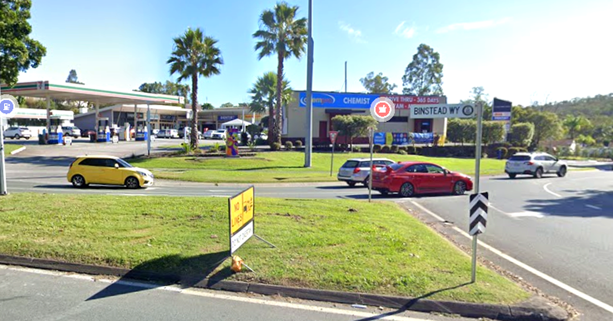 Man found with neck wound outside Pacific Pines chemist