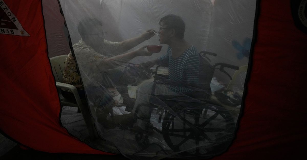 'Uwan' makes landfall in the Philippines