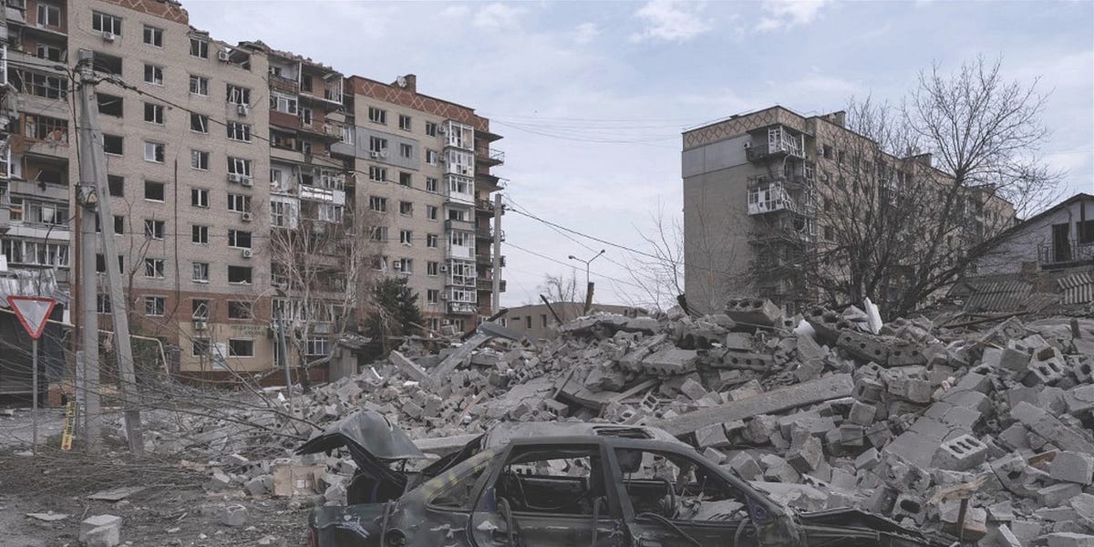 Russian Casualties Rise, Ukraine Strikes Russian Power Facilities and the Battle of Pokrovsk Continues