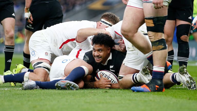 Leicester Fainga'anuku scores the All Blacks' first try against England.