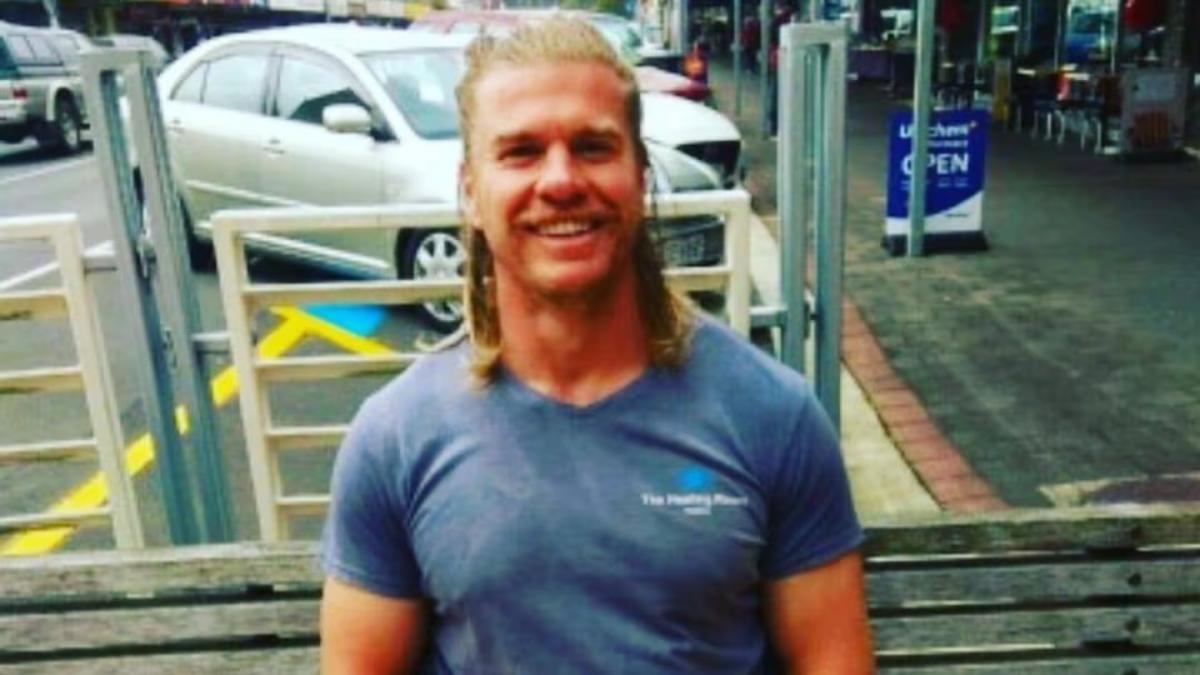 Physio removed his top while massaging woman