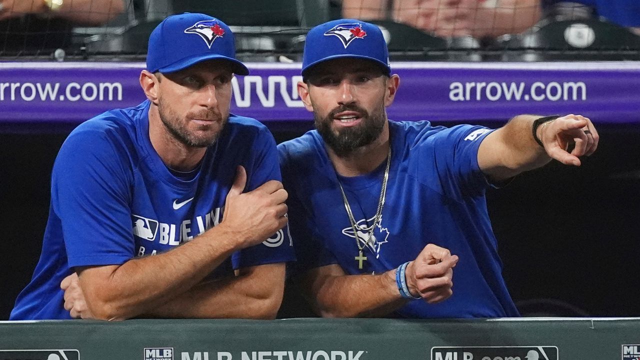 Blue Jays assistant hitting coach Hunter Mense taking job with Giants