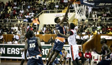 Hosts Thunder make light work of Blazers for opening day win