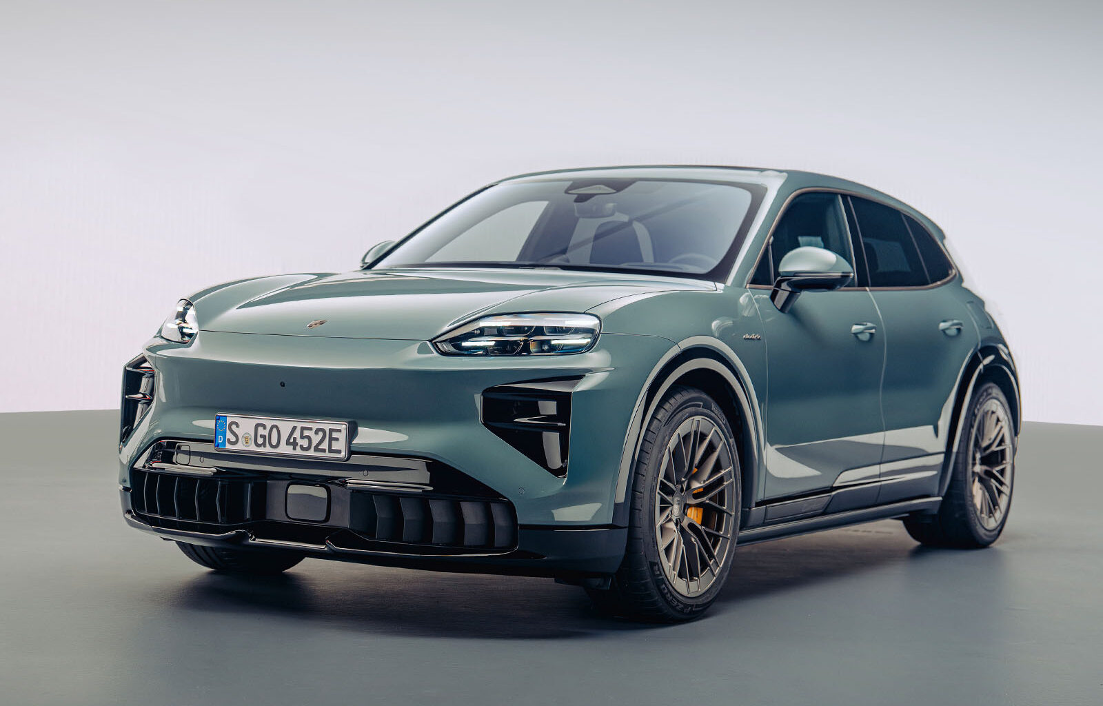 Porsche Cayenne Electric arrives with 1140bhp for £130k