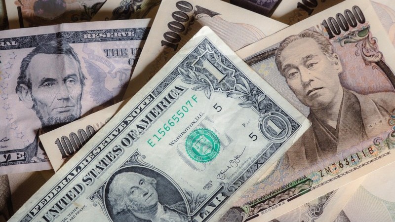 FX Daily: Japan may wait for US data to intervene in FX | articles