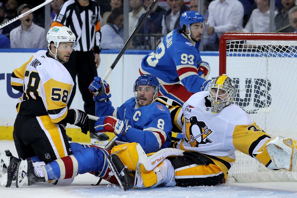 Arturs Silovs Penguins JT Miller Rangers