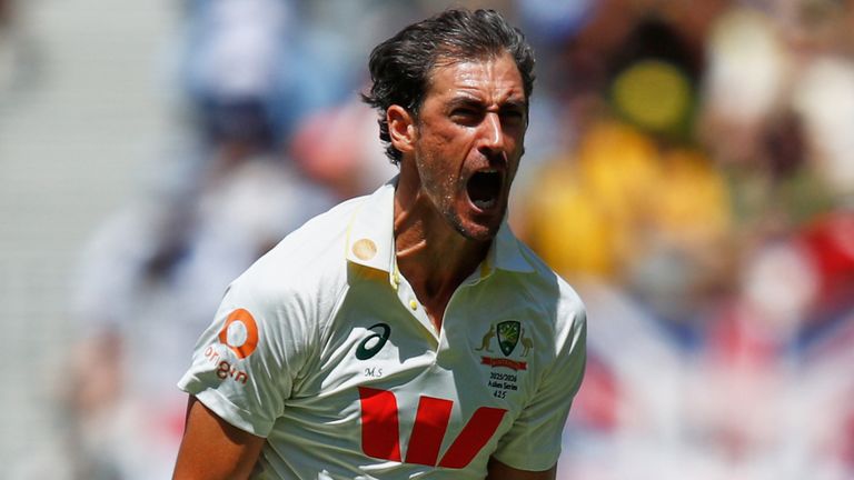 Australia's Mitchell Starc celebrates the wicket of England's Zak Crawley during the first Ashes cricket test match between Australia and England in Perth, Friday, Nov. 21, 2025.(AP Photo/Gary Day)