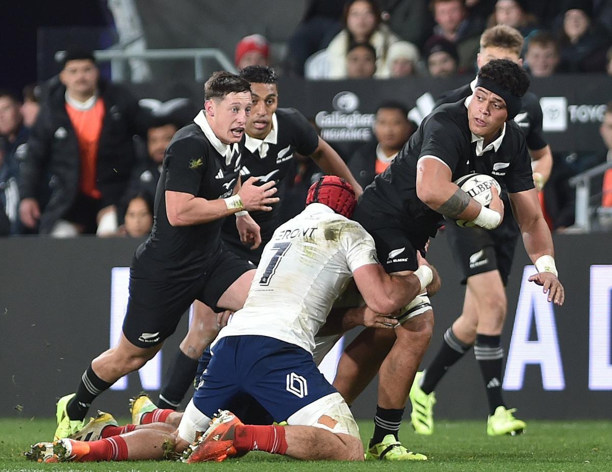 Lio-Willie called into ABs squad as injuries mount