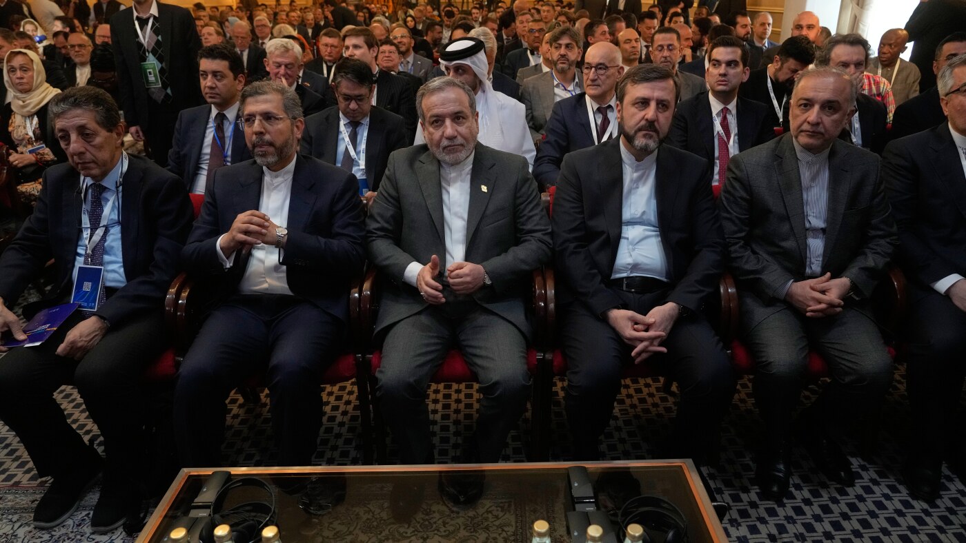 Iran's foreign minister says the nation is no longer enriching uranium at any site in the country : NPR