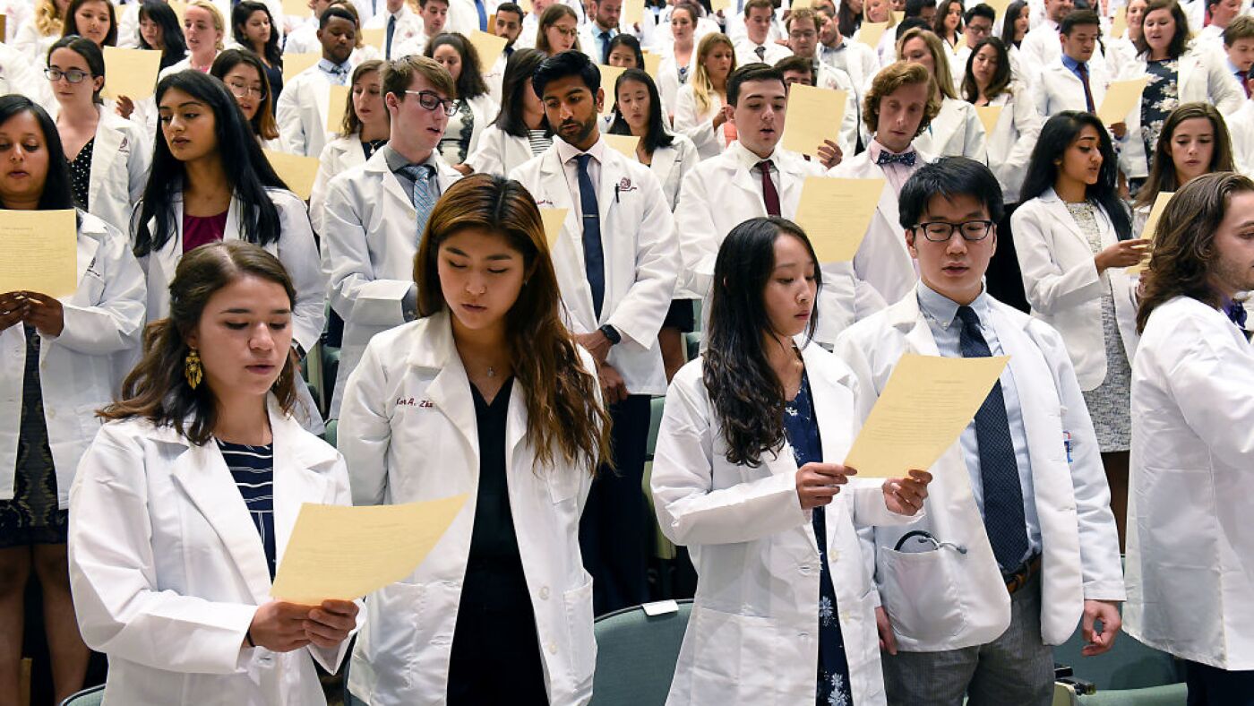 New limits on medical and nursing school loans worry health educators : Shots