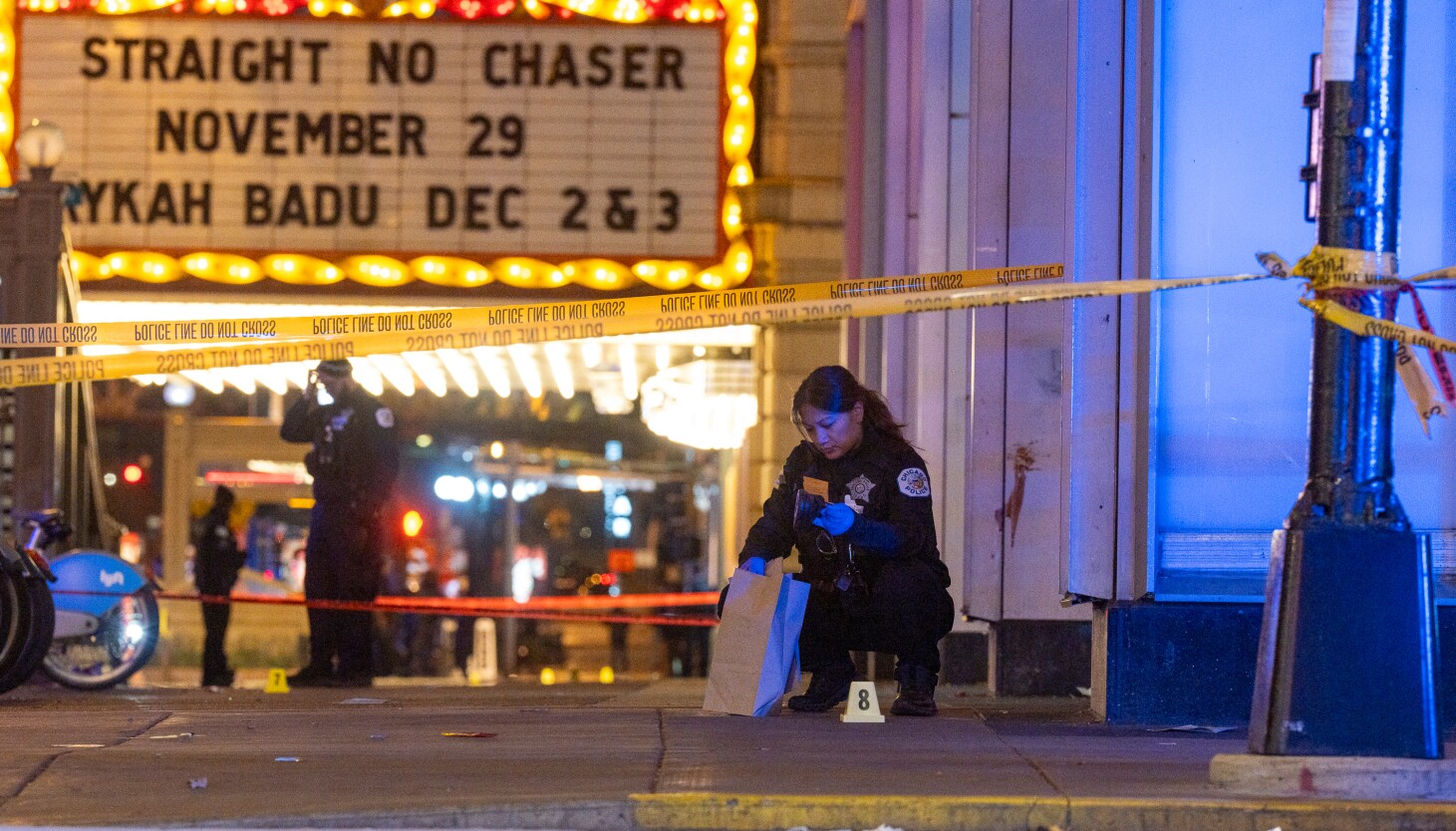 Teen killed, 8 wounded in shootings during 'teen takeover' in Loop after tree-lighting ceremony