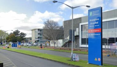 Parents tried calling hospital staff before baby was stillborn