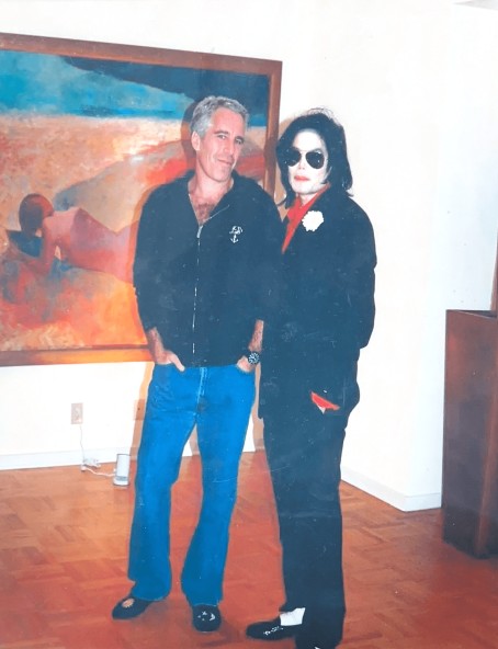 Jeffrey Epstein and Michael Jackson posing for a photo.