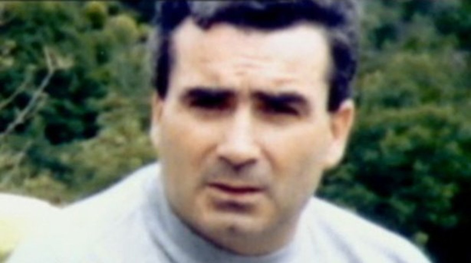 State-sponsored killer main character in dirty war