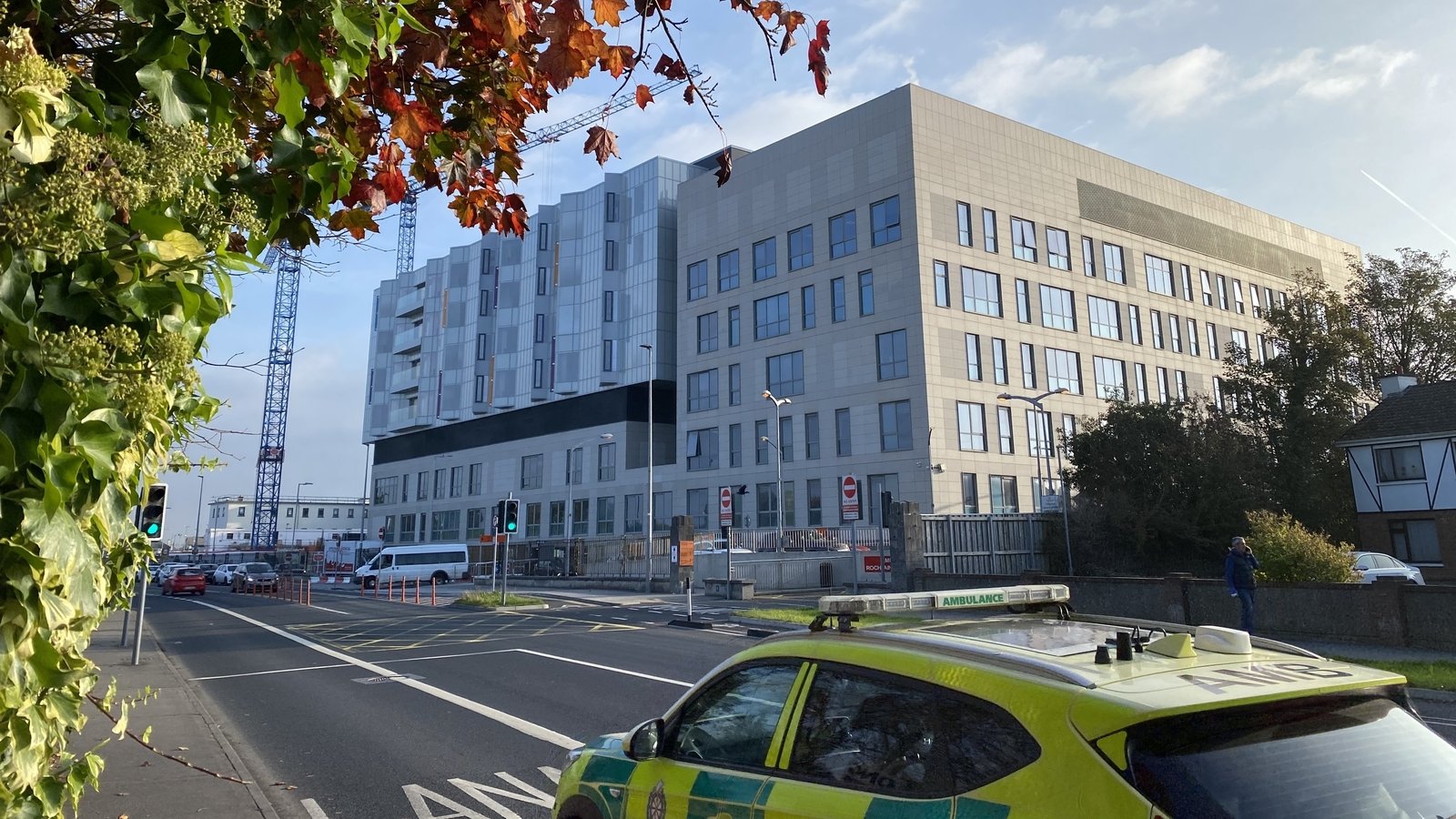 Govt pledges extra beds at UHL and new site after review