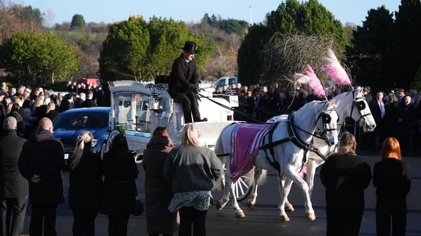 The coffin carrying the remains of Chloe Hipson arrive by horse drawn hearse to Daldowie Crematorium in Glasgow
