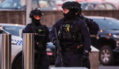 Live: Eight people taken to hospital after Sydney attack - RTE.ie