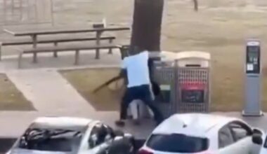 'Hero' tackles and disarms gunman at Bondi Beach