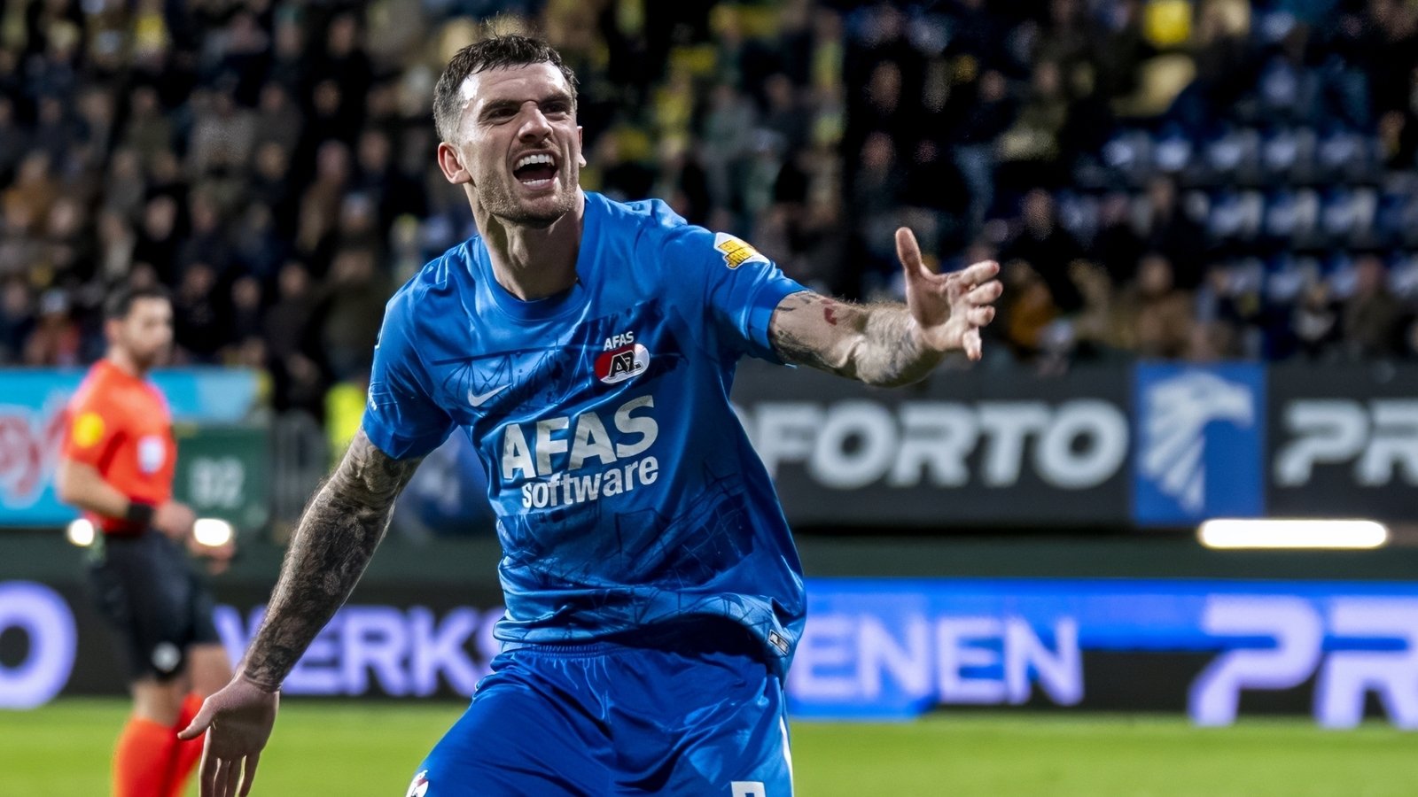 Parrott nets again, Kane fires Bayern