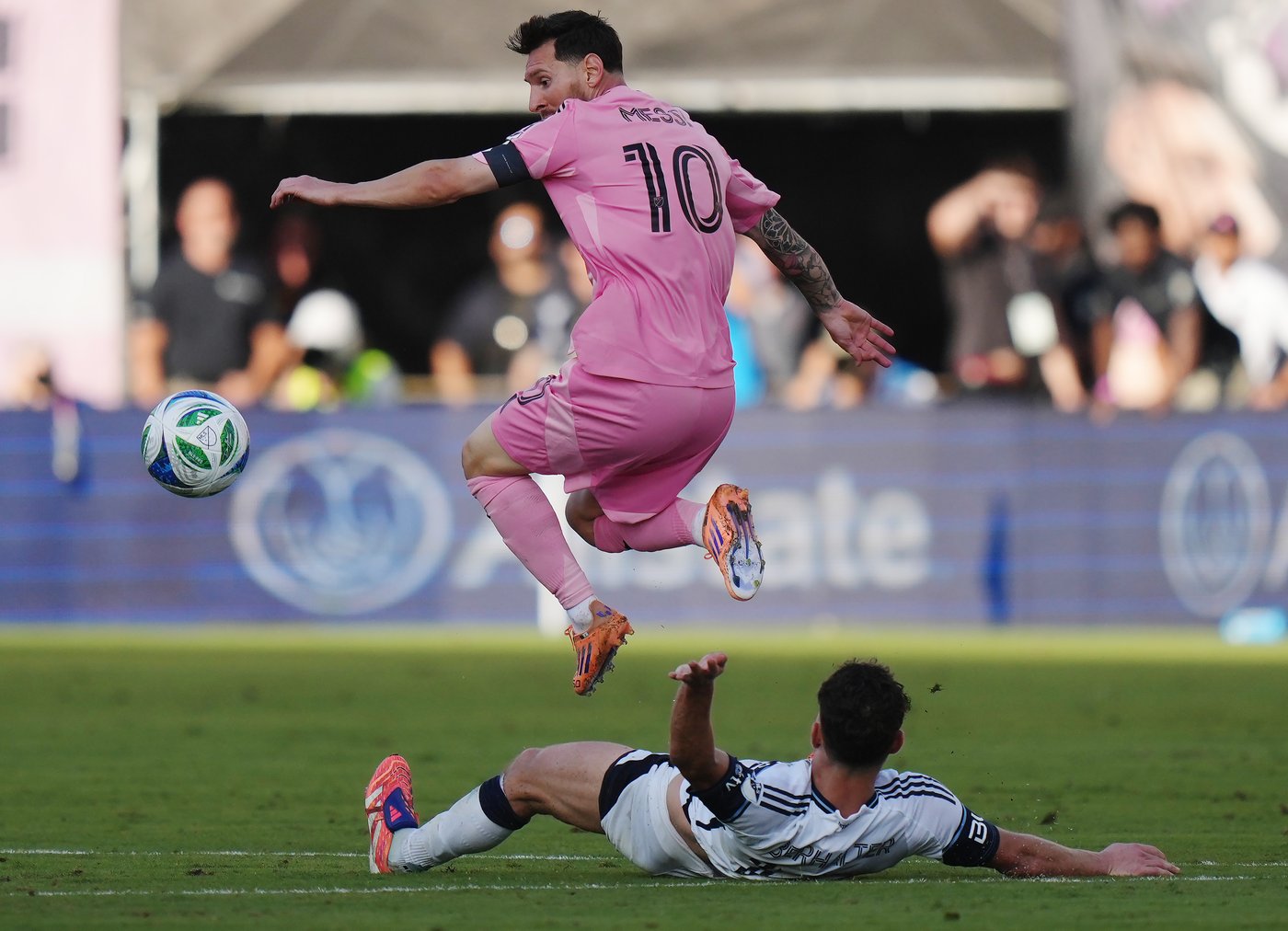 Whitecaps to settle class-action lawsuit with fans over Messi no-show