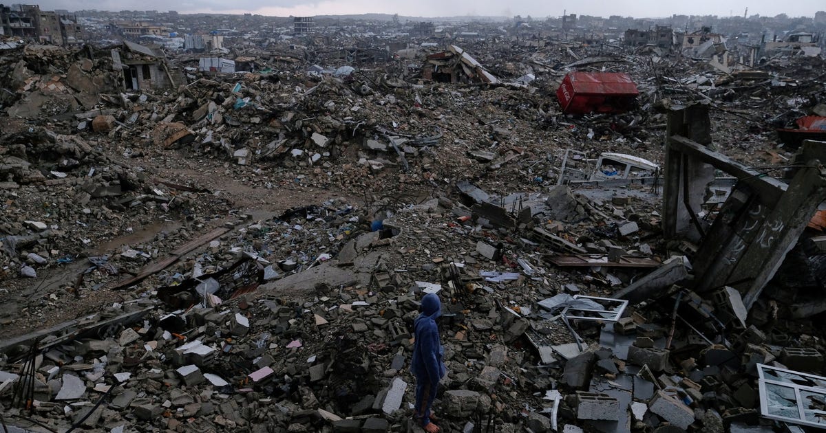 IDF Targets Senior Hamas Official Raed Saad in Gaza Strike; Local Reports Say Four Killed - Haaretz