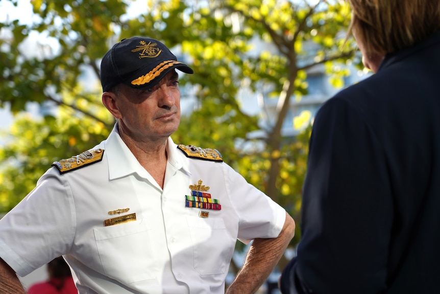 Director General Australian Submarine Agency, Vice Admiral Jonathan Mead speaking with Rockingham Mayor Lorna Buchan