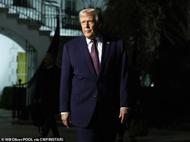 Photo of Donald Trump and more than a dozen other Epstein files mysteriously disappear as Dems say White House 'absolutely committed' a coverup