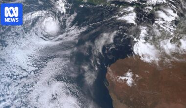 Severe Christmas heatwave scorches WA as Tropical Cyclone Grant strengthens offshore