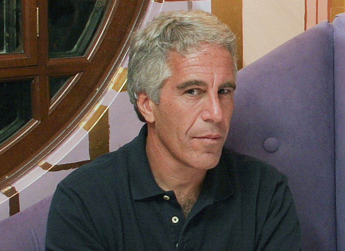 Les Wexner, Ghislaine Maxwell Cited Among Epstein 'Co-Conspirators' In Emails
