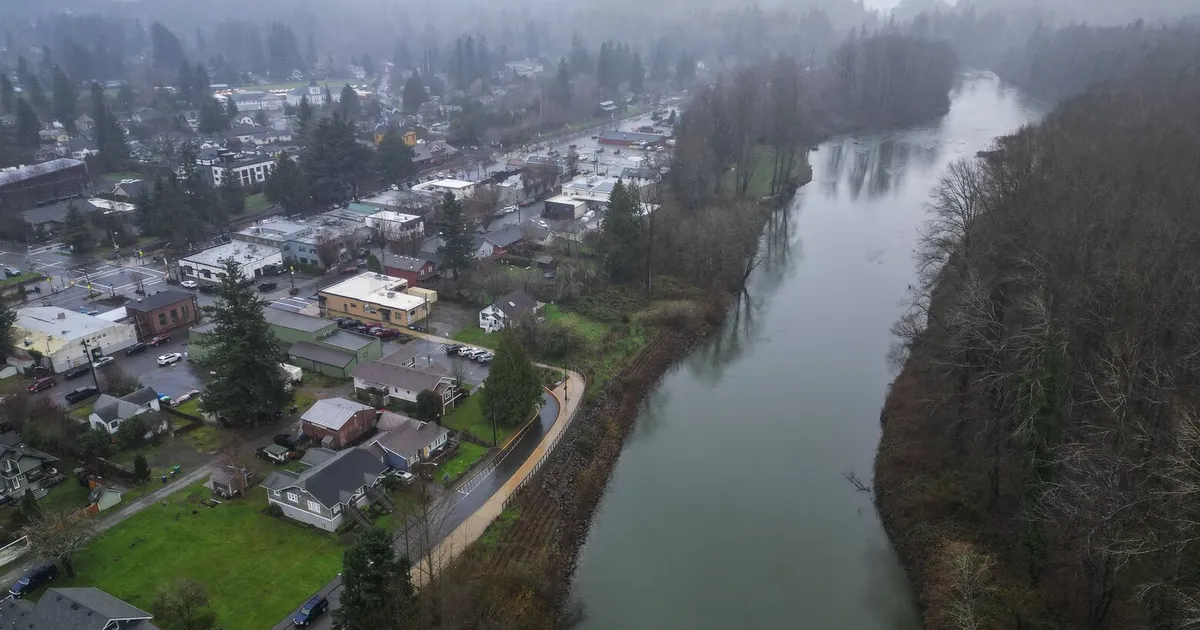 Seattle weather: Major flood forecast worsens for Western WA rivers