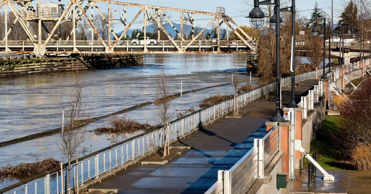 WA floods: What to know about ongoing impacts, coming showers