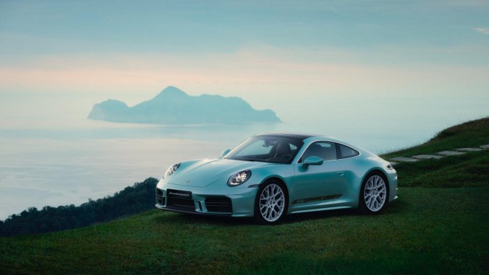 Sonderwunsch 911 Carrera T “Formosa” honours Taiwan’s beauty